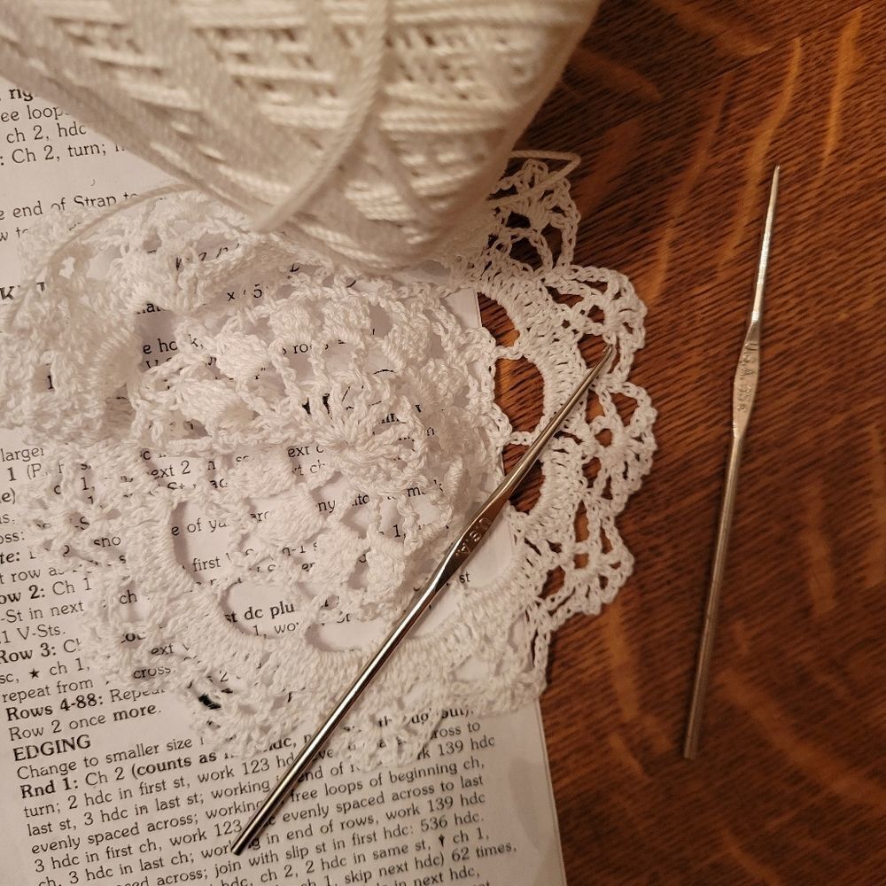 Set of 4 New Crocheted Doilies - Picture 4 of 7